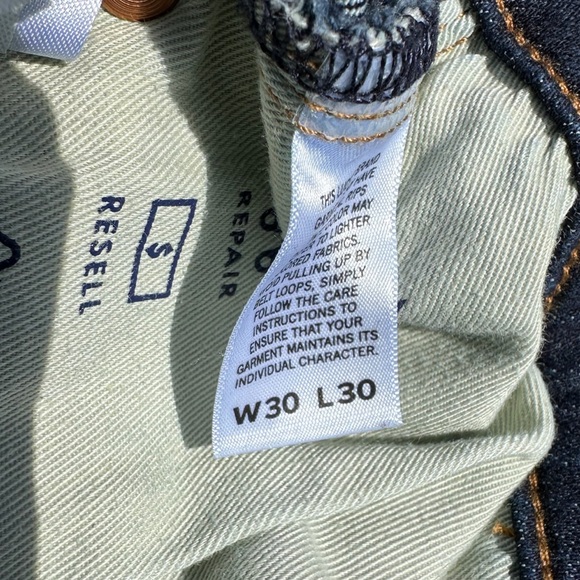 Lucky Brand 223 Straight Jeans - size 30x30 - Picture 7 of 7